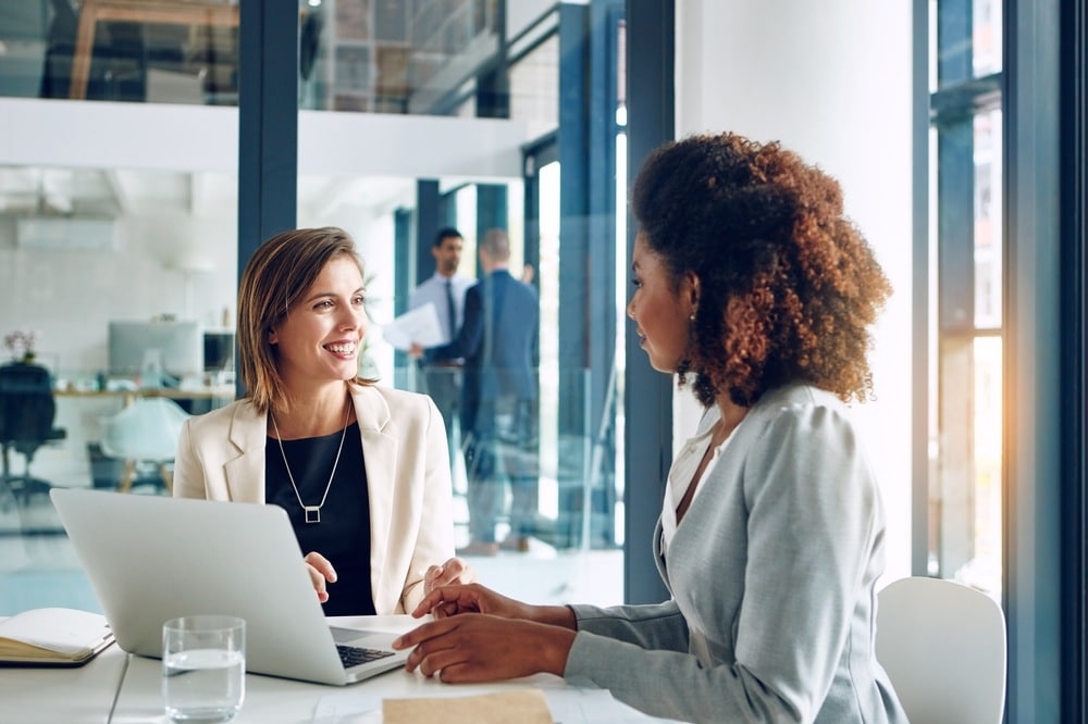 processus de reclassement, salarié, étapes du reclassement, évaluation des compétences, bilan professionnel, mobilité interne, droits des salariés, accompagnement, formation, recherche d'emploi, changement de poste, communication avec l'employeur, soutien psychologique, adaptation de poste, transition professionnelle, dispositifs d'aide, conseils en carrière, ressources humaines, plan de reclassement, stratégies d'insertion, coaching, médiation professionnelle, impact sur la carrière, suivi post-reclassement, gestion des ressources humaines.